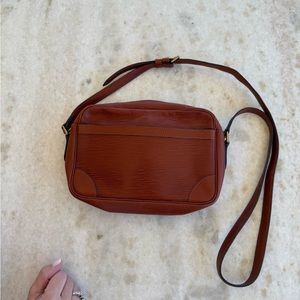 Vintage Louis Vuitton Epi Leather Trocadero Crossbody Brown Bag